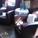 Πανσιόν La Maison De L'oenologue Poucharramet